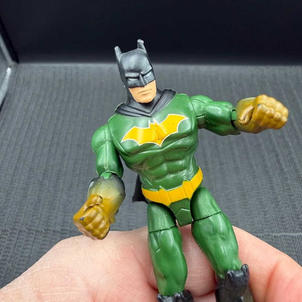 DC Comics Batman Action Figure Green Suit Black Cape Justice League 5 Inch